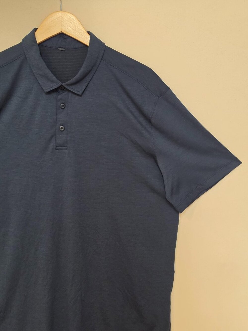 Lululemon Athletica Polo XXL